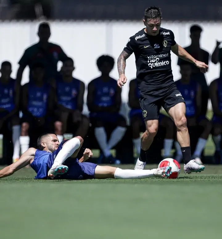 Rodrigo Garro ya entrena con Corinthians a pesar del problema. (Foto: Prensa Corinthians).