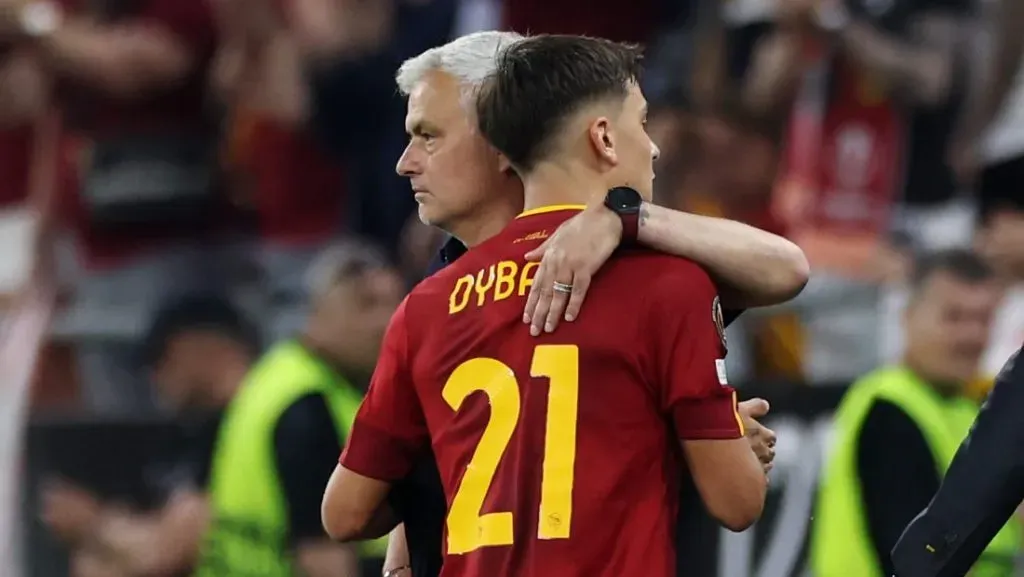 En una de sus últimas conferencias de prensa, José Mourinho dijo que Roma no tiene reemplazo para Paulo Dybala. Getty Images.