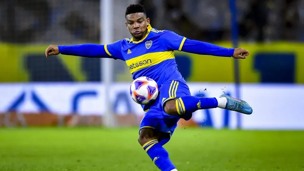 Frank Fabra será reemplazado por Lautaro Blanco ante Tigre.