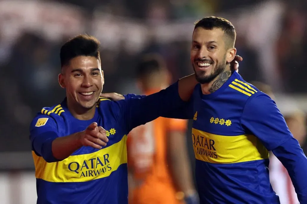 Pol Fernández y Darío Benedetto no tienen el futuro asegurado en Boca. (Getty Images)