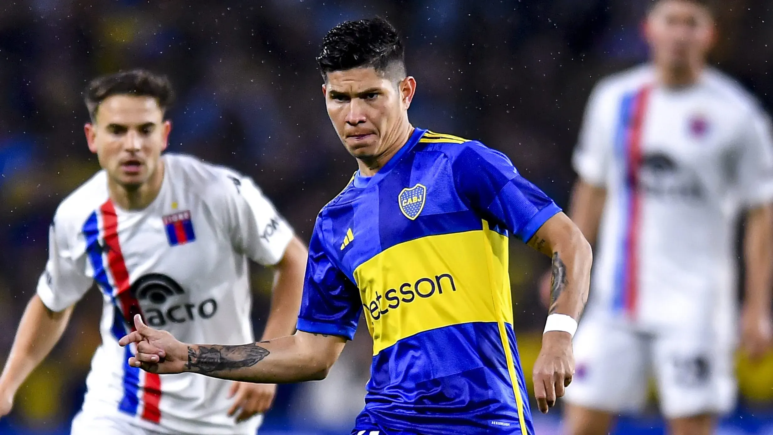 Campuzano no tiene lugar en este Boca. (Getty)