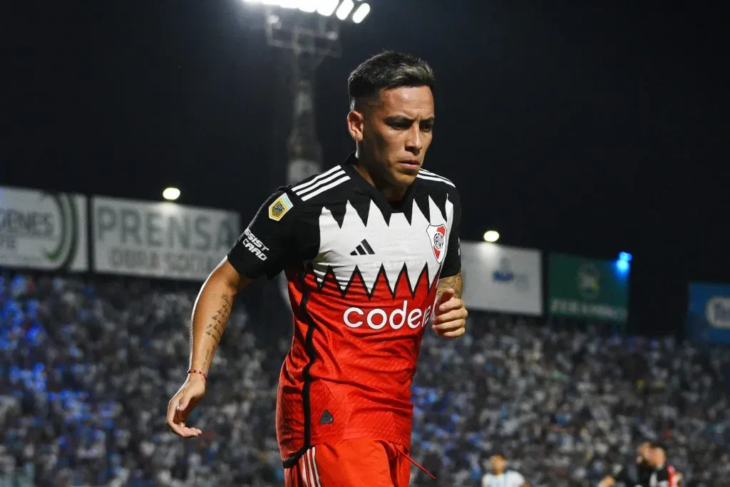 Esequiel Barco fue reemplazado en el entretiempo tras errar dos penales contra Atlético Tucumán. (Foto: Getty).