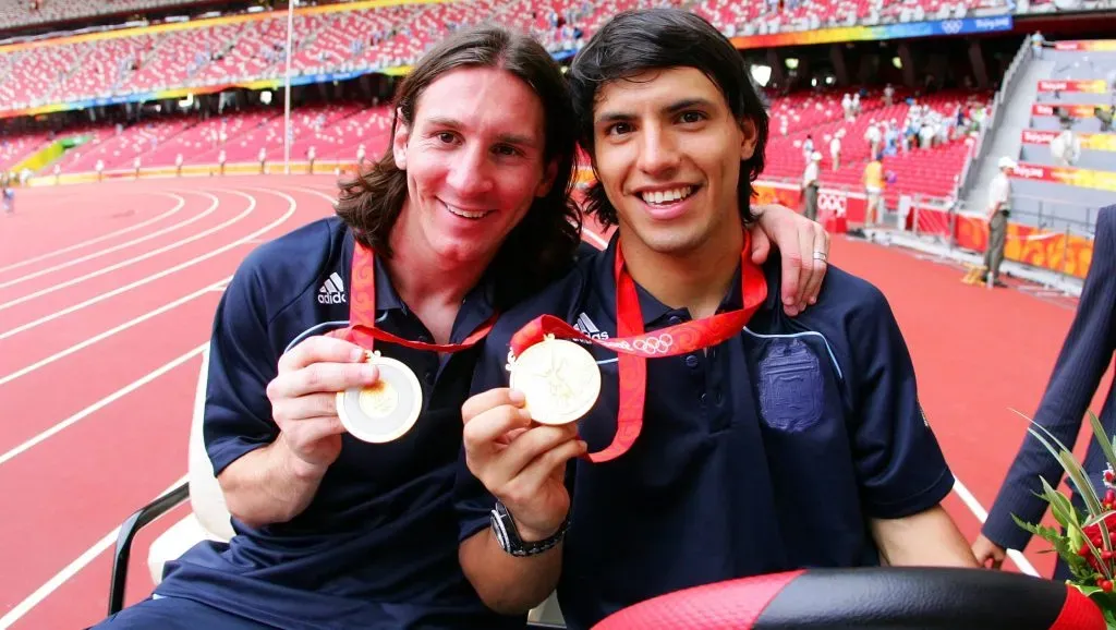Messi ya sabe lo que es colgarse una medalla olímpica dorada (Getty)