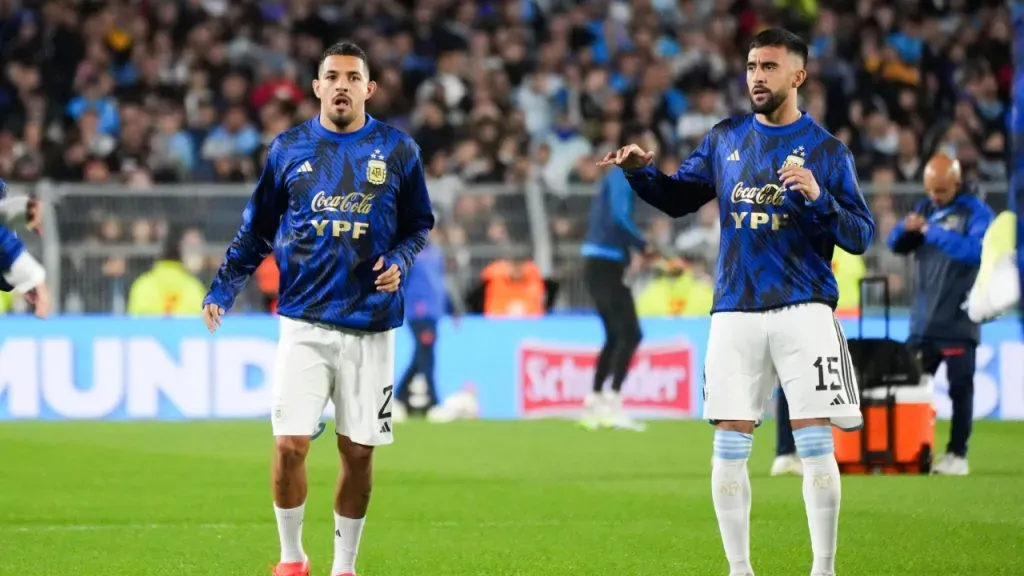 Facundo Medina, junto a Nicolás González en la Selección Argentina (IMAGO / ZUMA Wire).