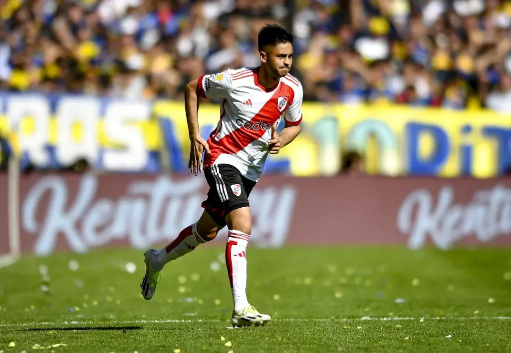 Pity Martínez jugando con la camiseta de River. (Getty Images)