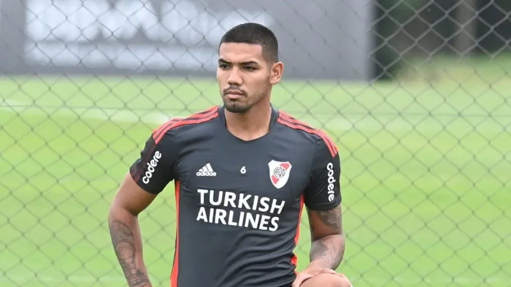 Héctor David Martínez, el defensor de River que no tiene lugar con Demichelis. (Prensa River)