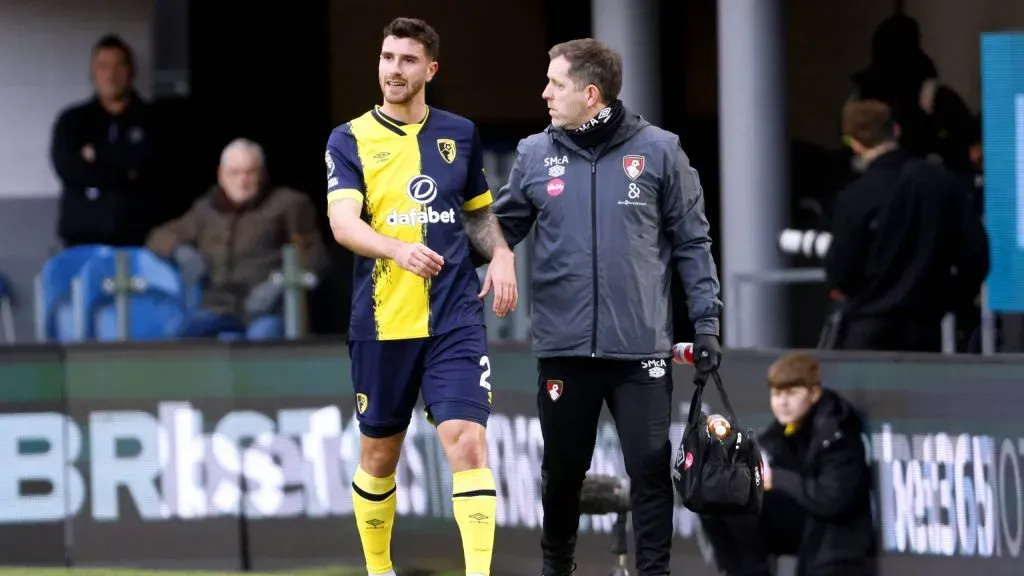 Marcos Senesi salió lesionado y podría perderse la fecha FIFA