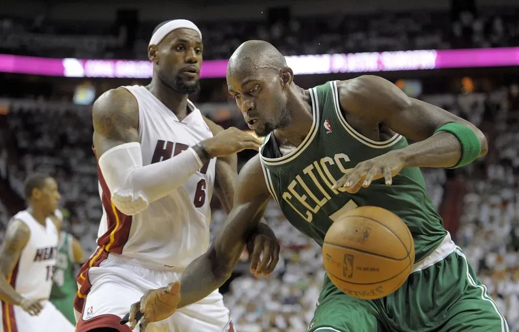 Garnett ante LeBron, 2012. (Foto: Imago)