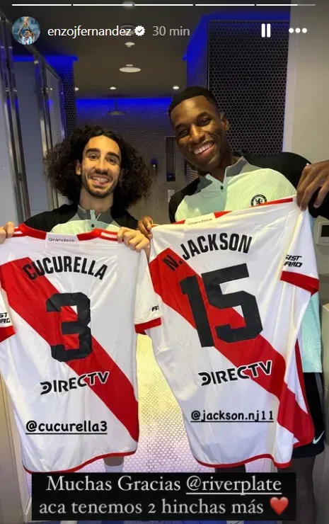 Los jugadores de Chelsea con los colores de River. (Foto: Instagram)