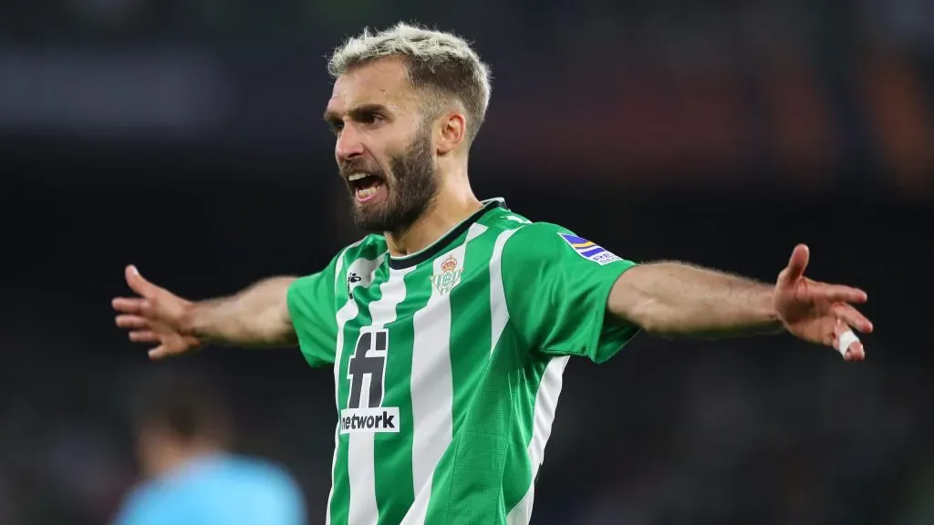 Germán Pezzella celebrando un gol en Real Betis. (Getty Images)