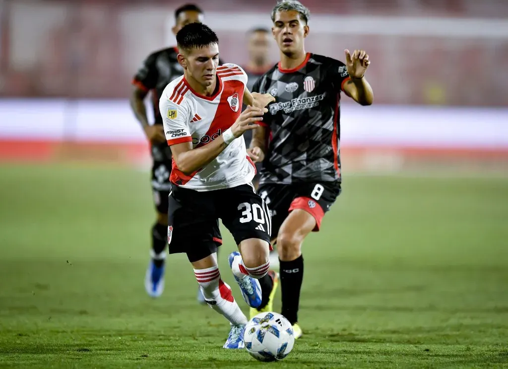 Franco Mastantuono en acción. (Foto: Getty)