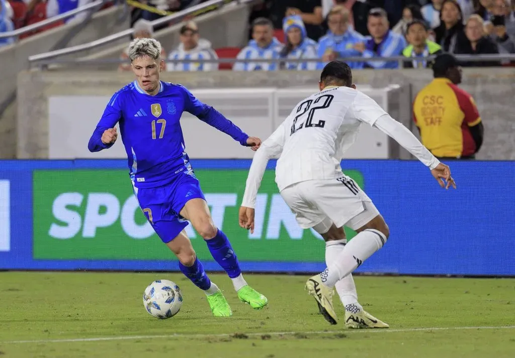 Alejandro Garnacho disputó su primer partido como titular a las órdenes de Scaloni.
