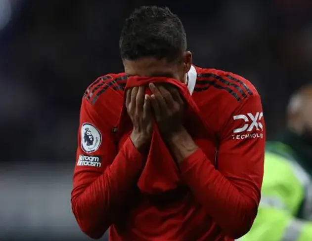 Rafa Varane tuvo que bajarse de un partido esta temporada por síntomas de conmoción cerebral.