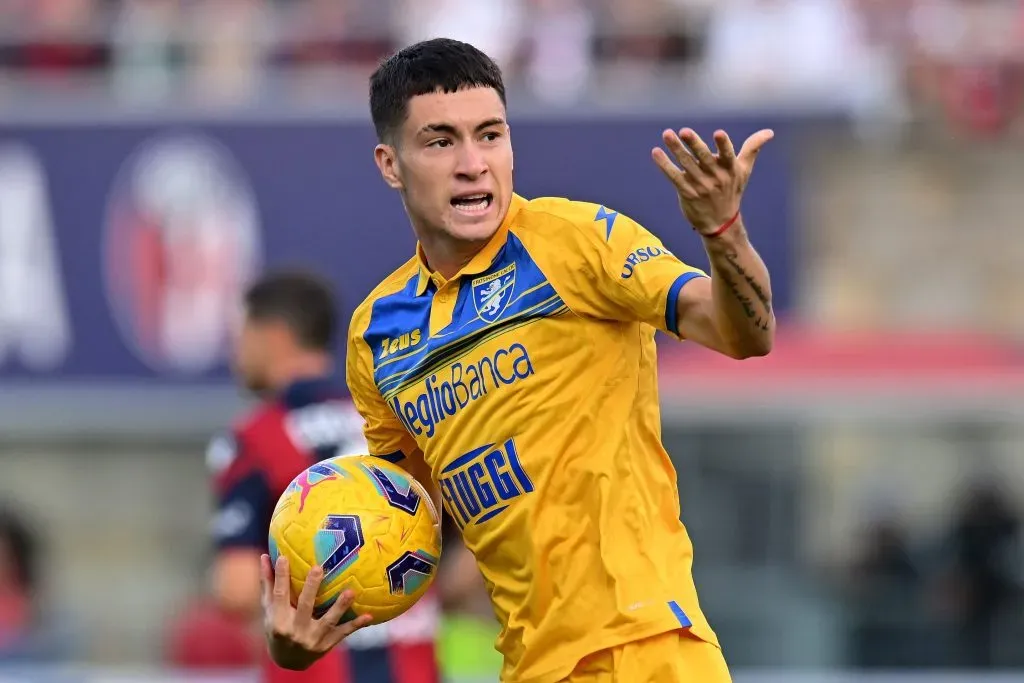 Matías Soulé celebrando un gol con Frosinone.