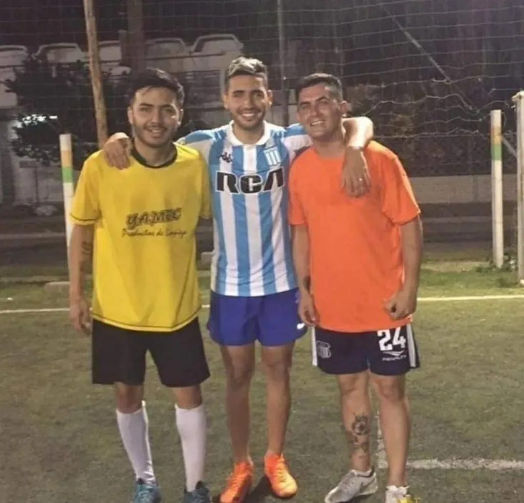 Nahuel Bustos, con la camiseta de Racing.
