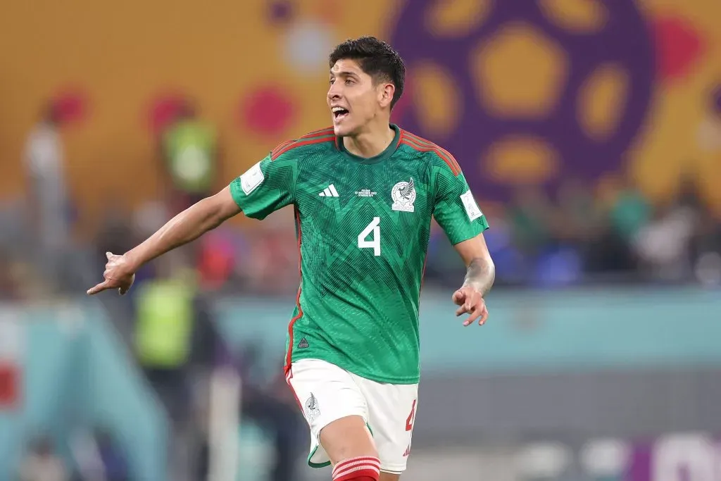 Edson Álvarez en la Selección de México.