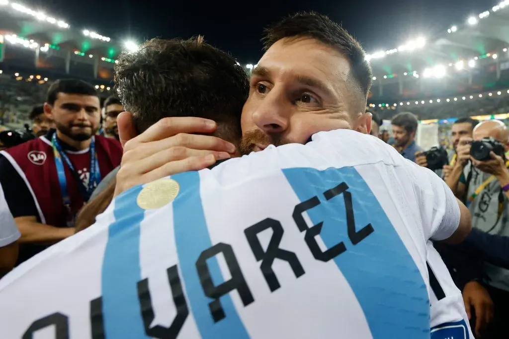 Roberto Ayala no le puso plazo a la estadía de Messi con la Selección.