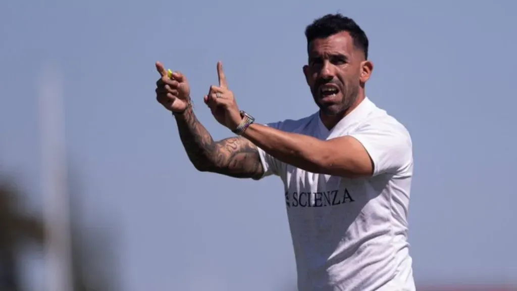 Carlos Tevez, entrenador de Independiente (Twitter @Independiente).