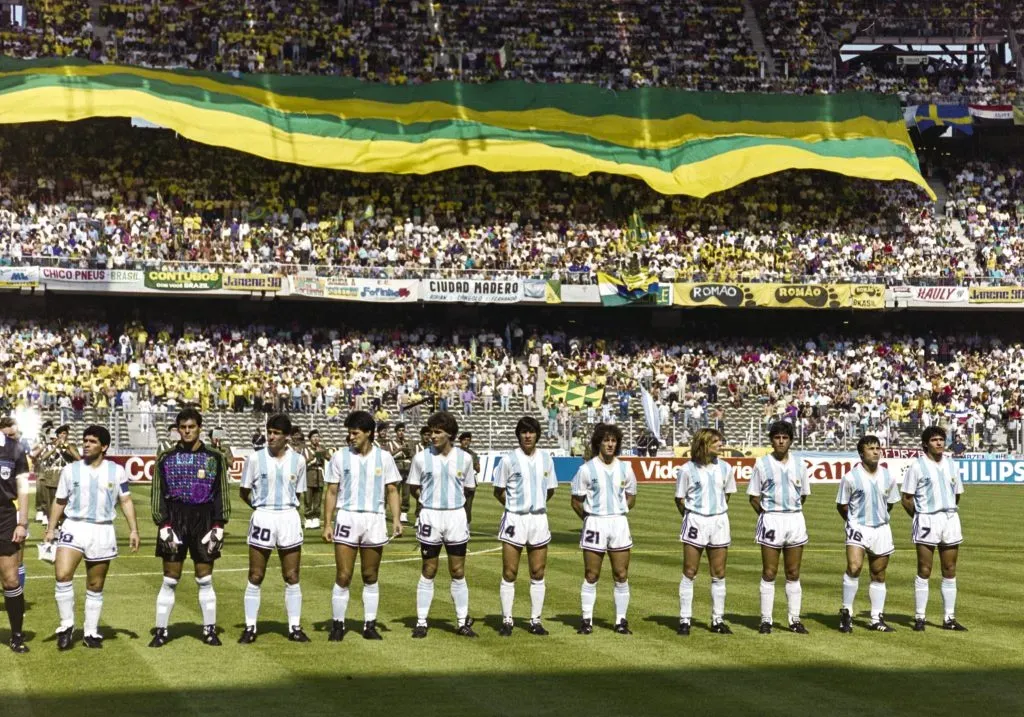 Los once de Argentina que lograron la hazaña contra Brasil en Italia 90. (Foto: IMAGO).