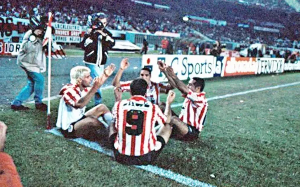 Reiki en el córner del Monumental.