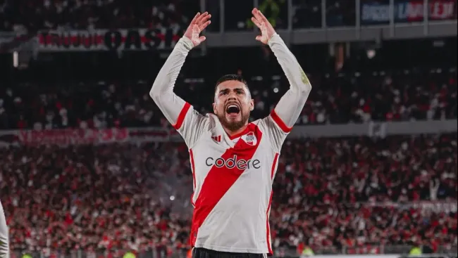 Paulo Díaz volverá al once titular.