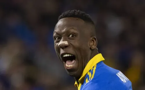 Advíncula se recupera de un desgarro.