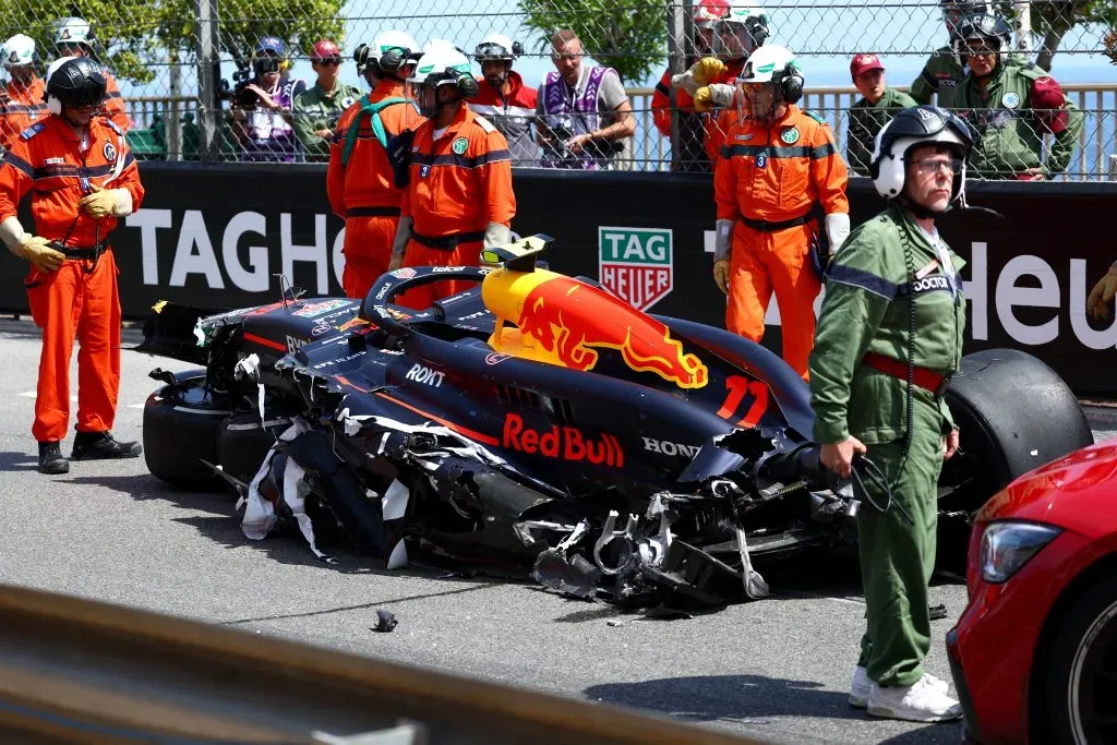 Así quedó el auto de Checo. (Foto: Getty).