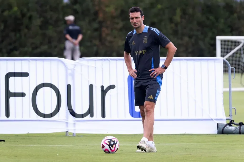 Scaloni prepara alineación para el amistoso ante Ecuador, pero ya piensa en el estreno en Copa América ante Canadá.