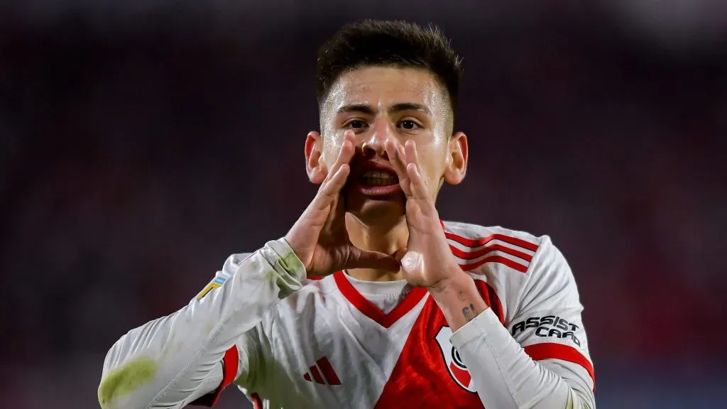 Claudio Echeverri, la joya de River.