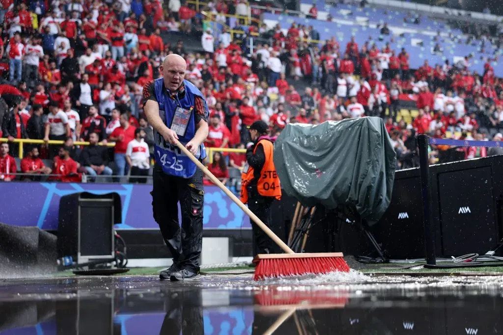 Las malas condiciones climáticas acompañan la segunda semana de competencia en la Eurocopa.