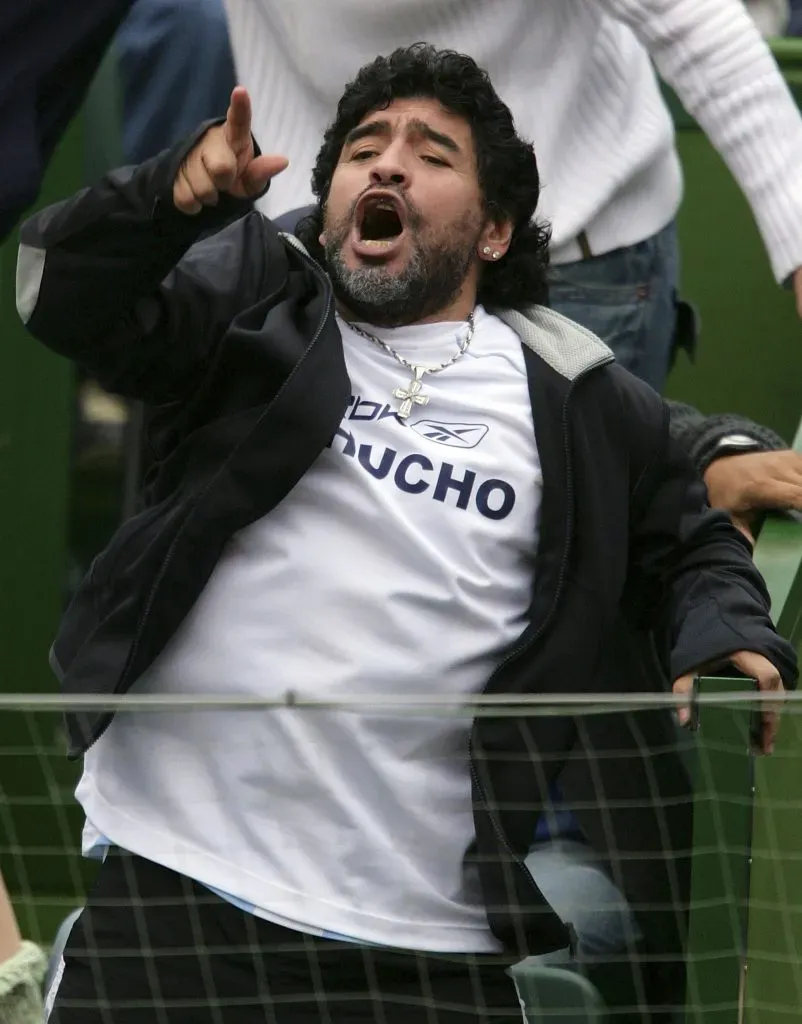 Pelusa con la remera de Chucho. (Foto: Getty).