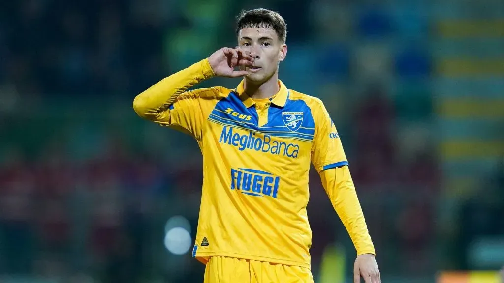 Cedido por Juventus, el jugador ha tenido actuaciones destacadas en Frosinone.