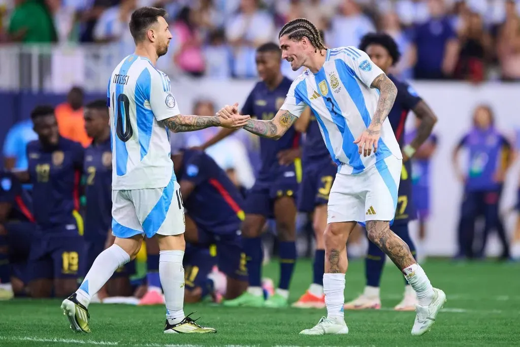 Lionel Messi y Rodrigo De Paul. (Foto: IMAGO).