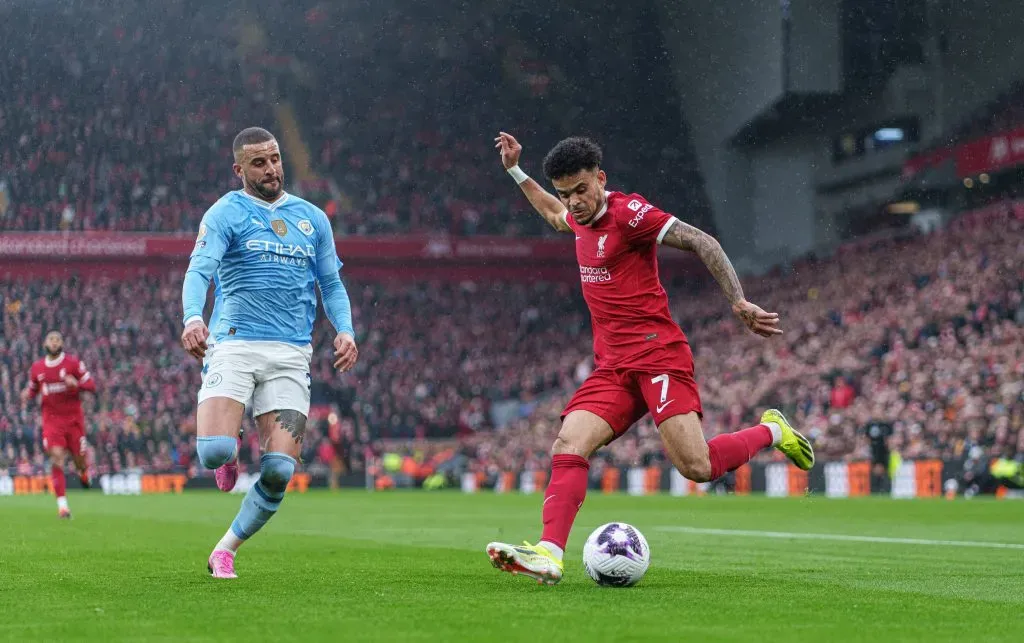 Luis Díaz desequilibrando en Liverpool.