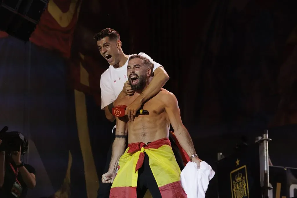 Los festejos se pasaron de control en España, al menos así lo entienden en Gibraltar.