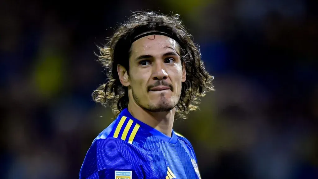 Cavani no juega frente a Independiente del Valle por lesión y se entrena en Ezeiza.