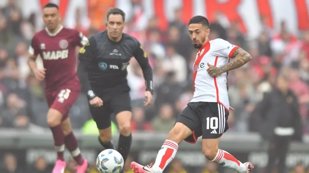 Manuel Lanzini y otro flojo rendimiento.
