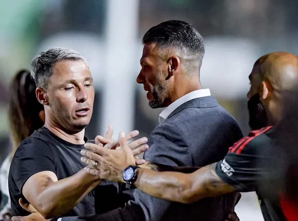 Damonte saluda a Demichelis. (Foto: Getty).