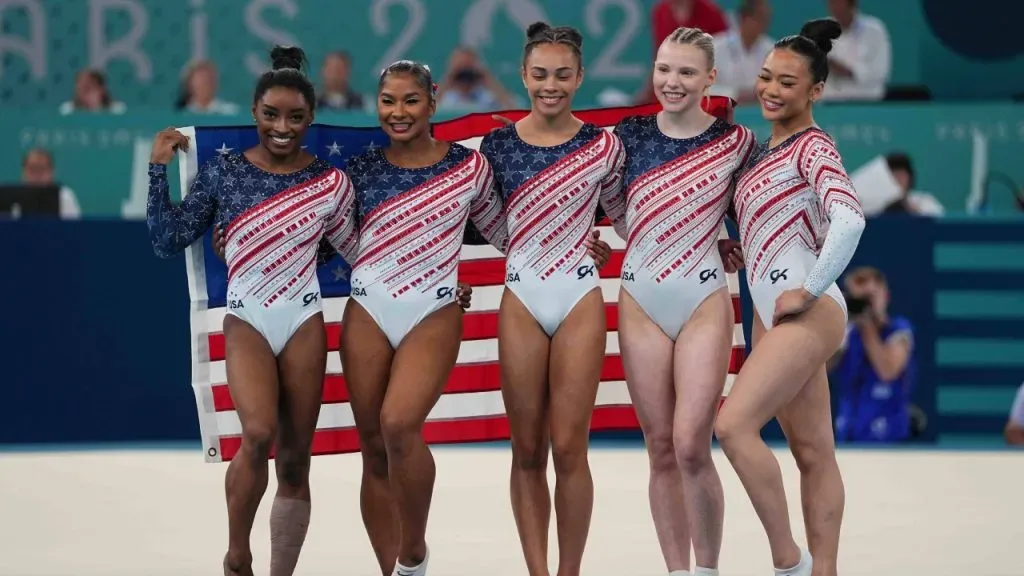 Simone Biles, junto a sus compañeras Sunisa Lee, Hezly Rivera, Jordan Chiles y Jade Carey (IMAGO / ZUMA Press Wire).