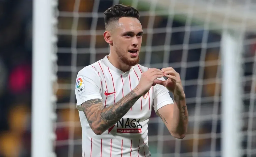 Lucas Ocampos podría irse a Rayados.