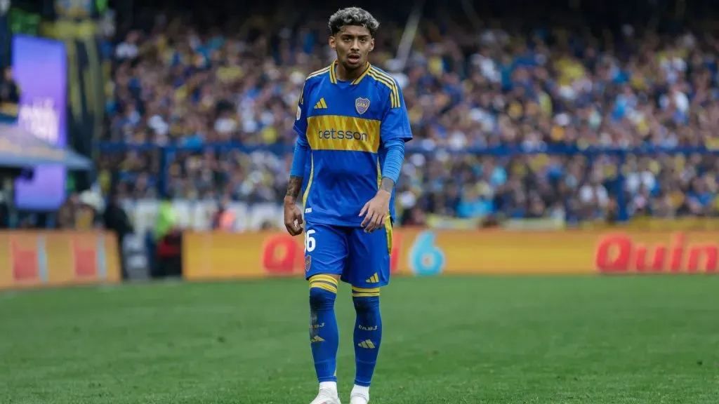 Cristian Medina con la camiseta de Boca.
