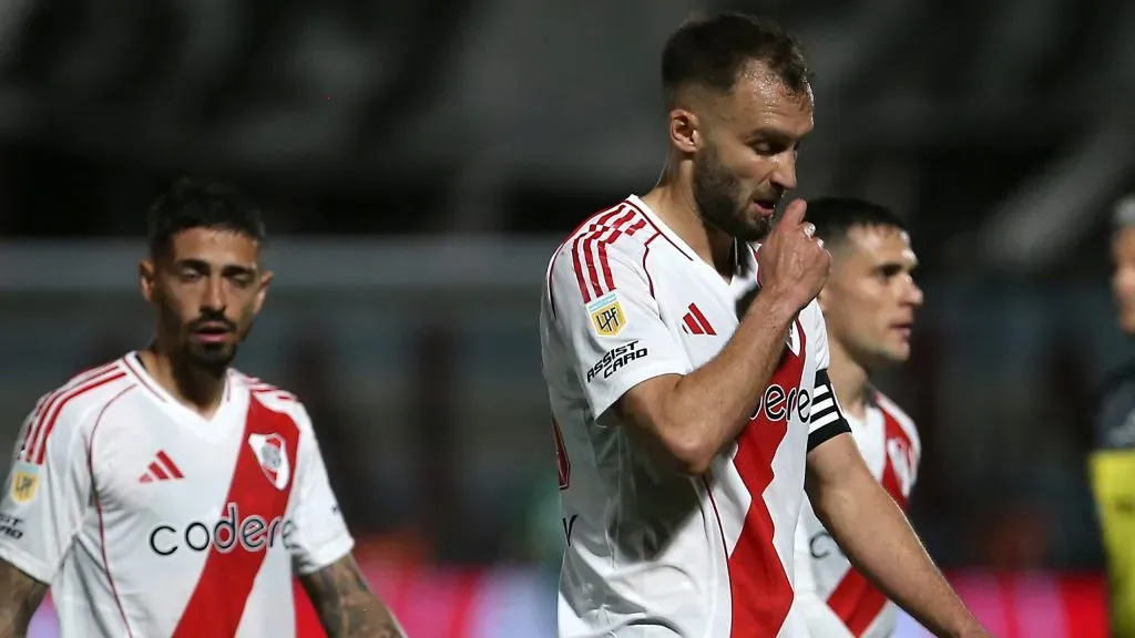 Germán Pezzella se recupera de una lesión.