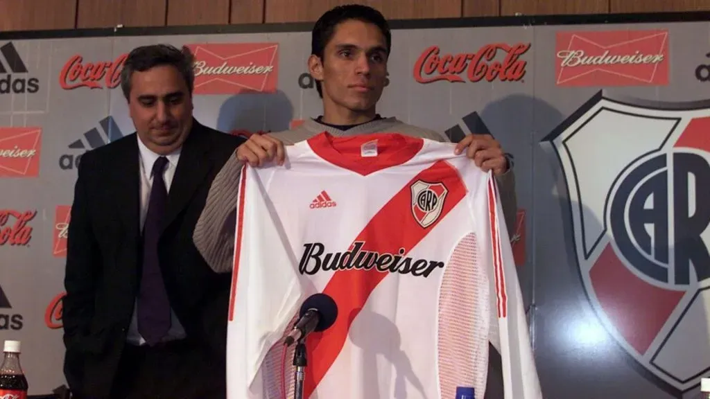 Pocos partidos y aporte escaso para el lateral colombiano (Fotobaires)