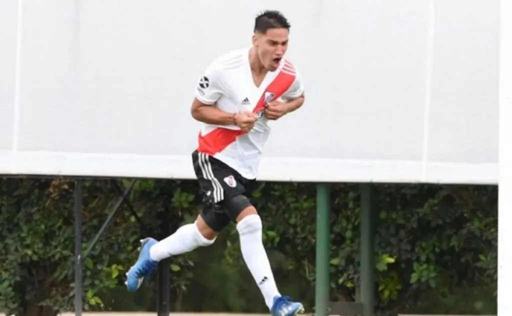 Londoño Bedoya en la Reserva de River.