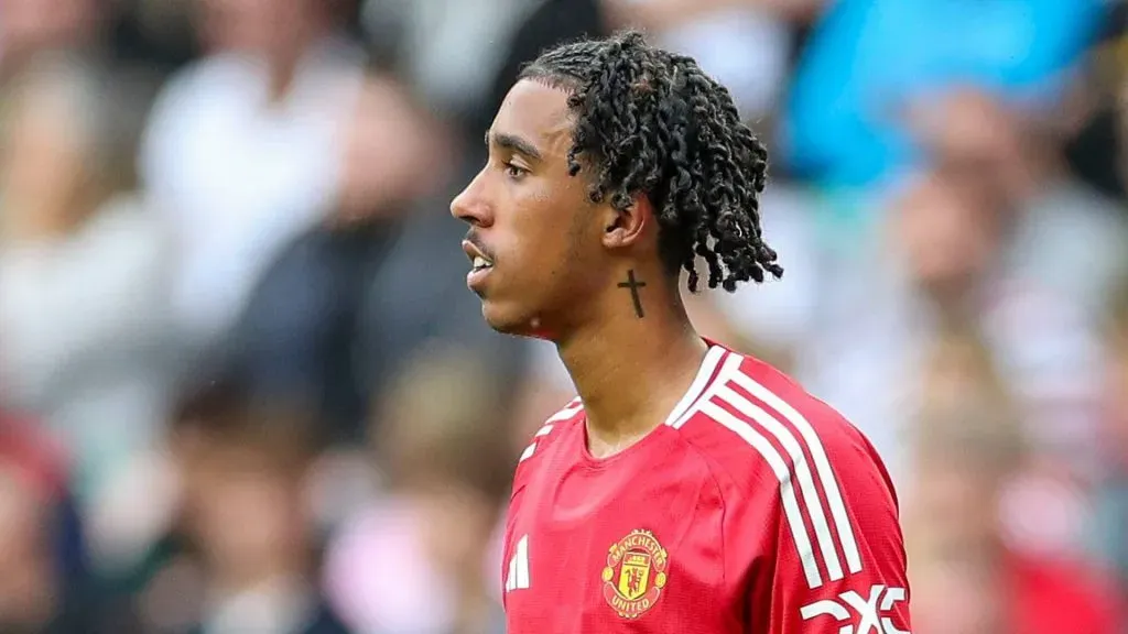 Leny Yoro, en un amistoso de pretemporada con Manchester United (IMAGO / Every Second Media).