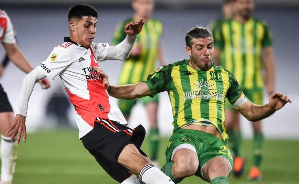 Tomás Galván durante un partido de River.