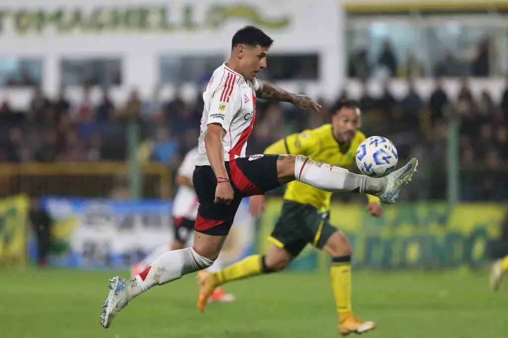 Adam Bareiro todavía no marcó goles en River.