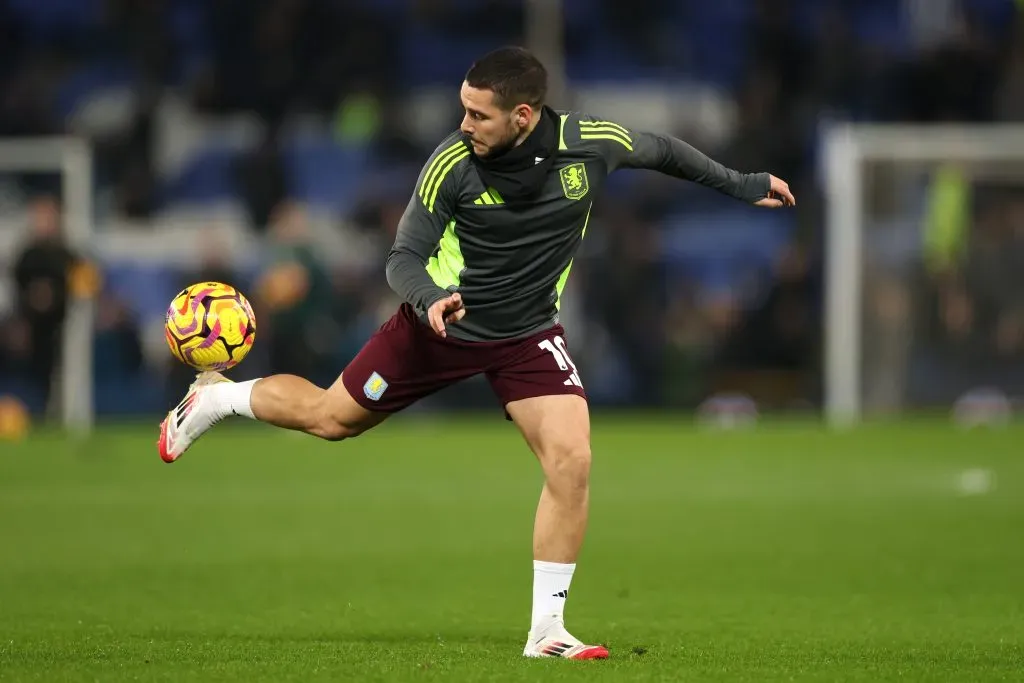 Emiliano Buendía llega a Bayer Leverkusen a préstamo por un año y con opción de compra.