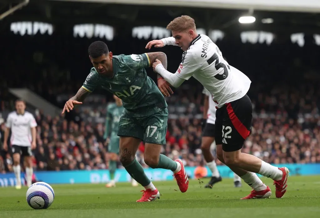 Cristian Romero en el partido vs. Fulham de este domingo.