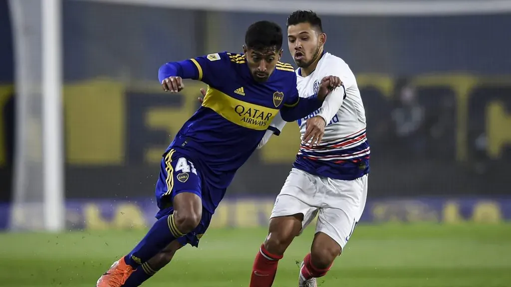 Rodrigo Montes en sus primeros partidos en Boca.
